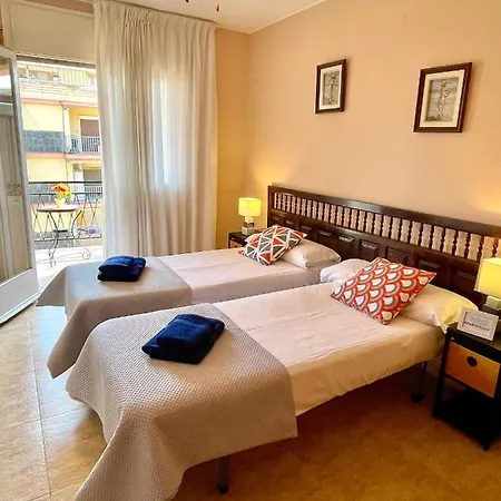 Apartbeach Cye 3 Junto Playa Climatizado Y Parquing Apartment La Pineda