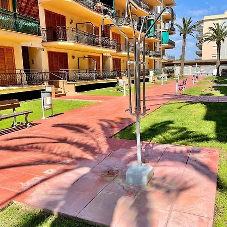 Apartbeach Cye 3 Junto Playa Climatizado Y Parquing Apartment La Pineda