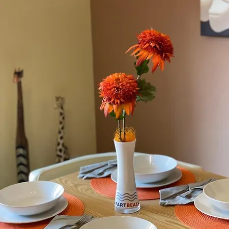 Apartbeach Cye 3 Junto Playa Climatizado Y Parquing Apartment La Pineda
